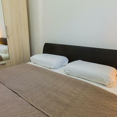 Putnik Apartment ดูกีรัท ภายนอก รูปภาพ