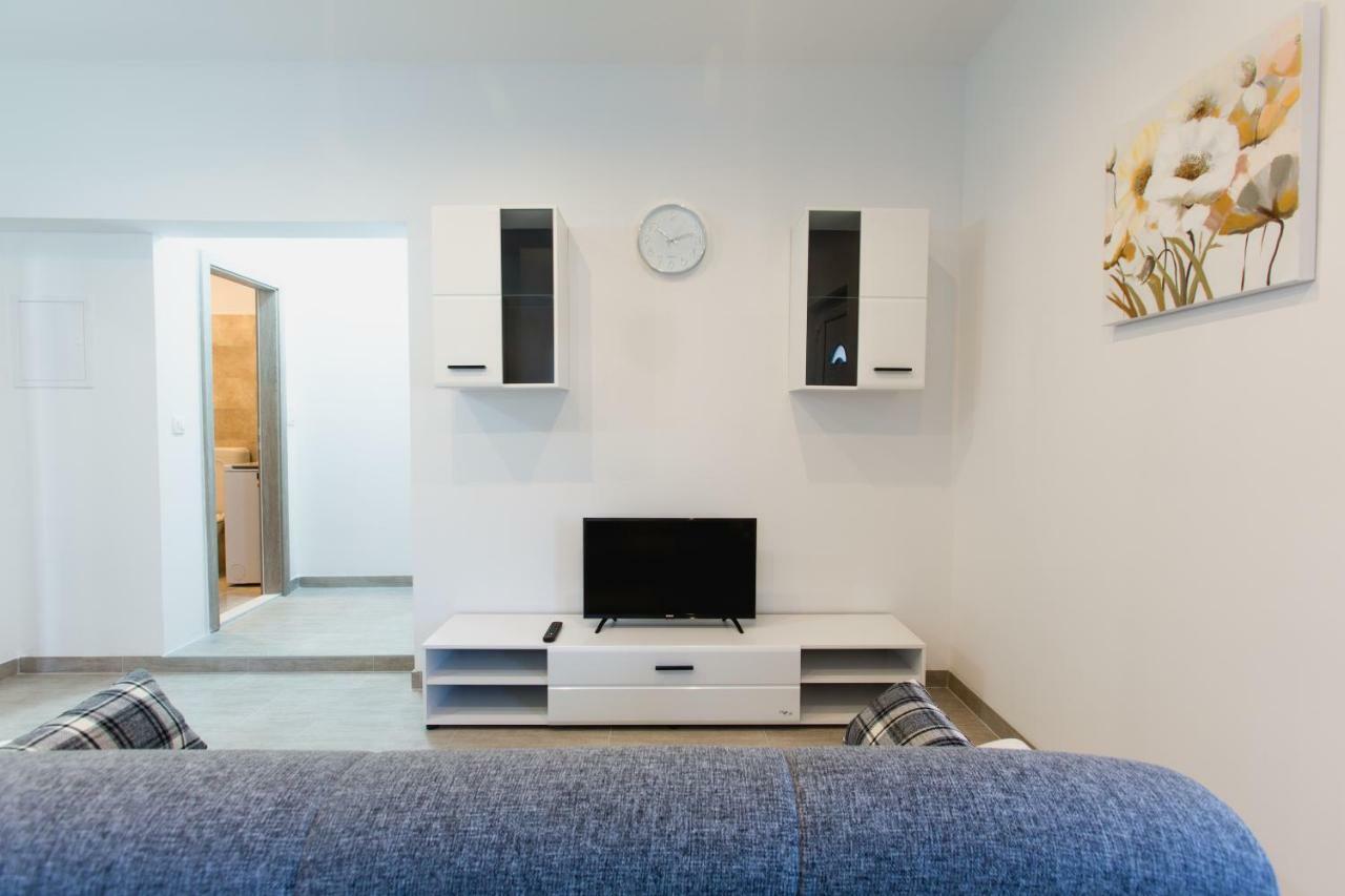 Putnik Apartment ดูกีรัท ภายนอก รูปภาพ